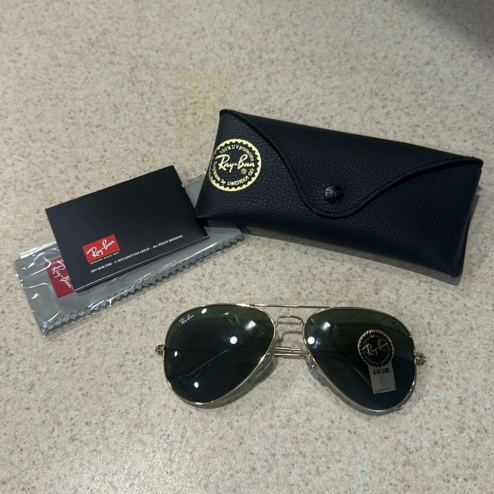 Ray Ban Aviator Sunglasses NWT - Picture 3 of 4